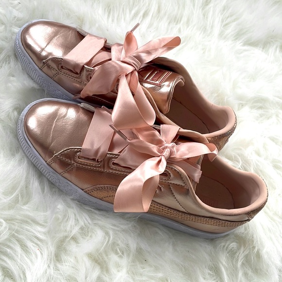 Size 4.5 uk rose gold Puma sneakers - Picture 3 of 5